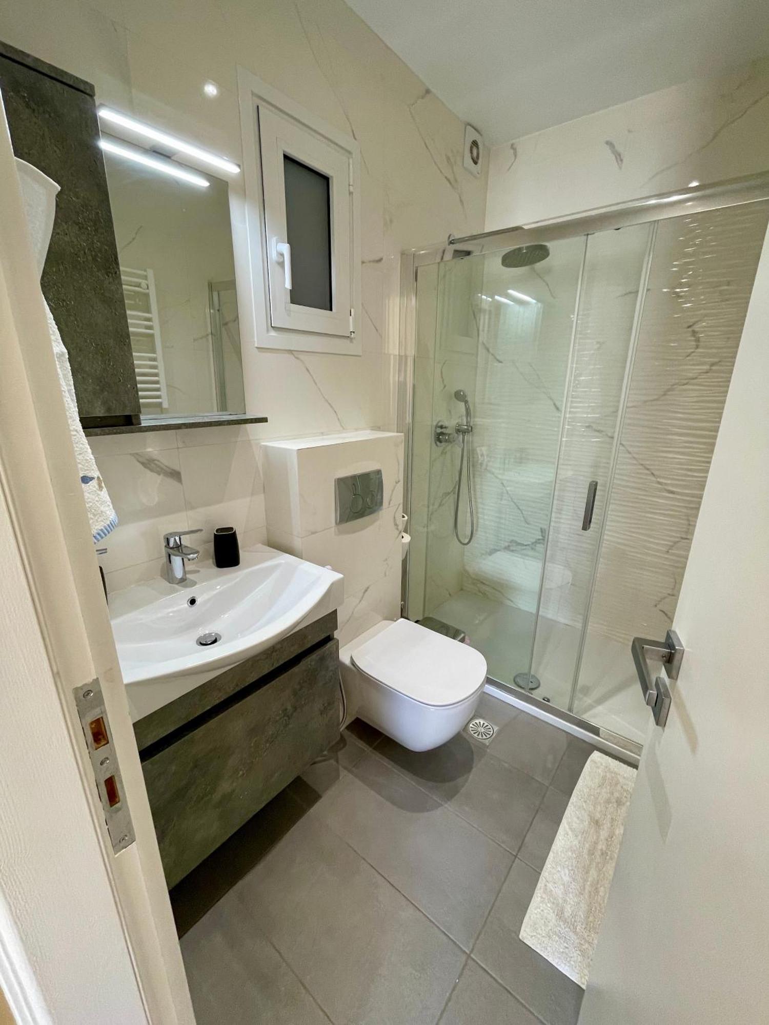 Kalamata.House - Sunny And Modern Apartment With View! Luaran gambar
